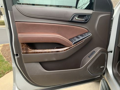 Used 2016 Chevrolet Tahoe LTZ image 14