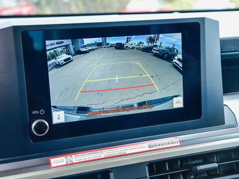 Certified 2026 Toyota Tacoma SR5 image 30