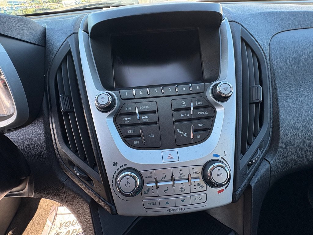 Used 2017 Chevrolet Equinox LT w/ Convenience Package FWD image 8