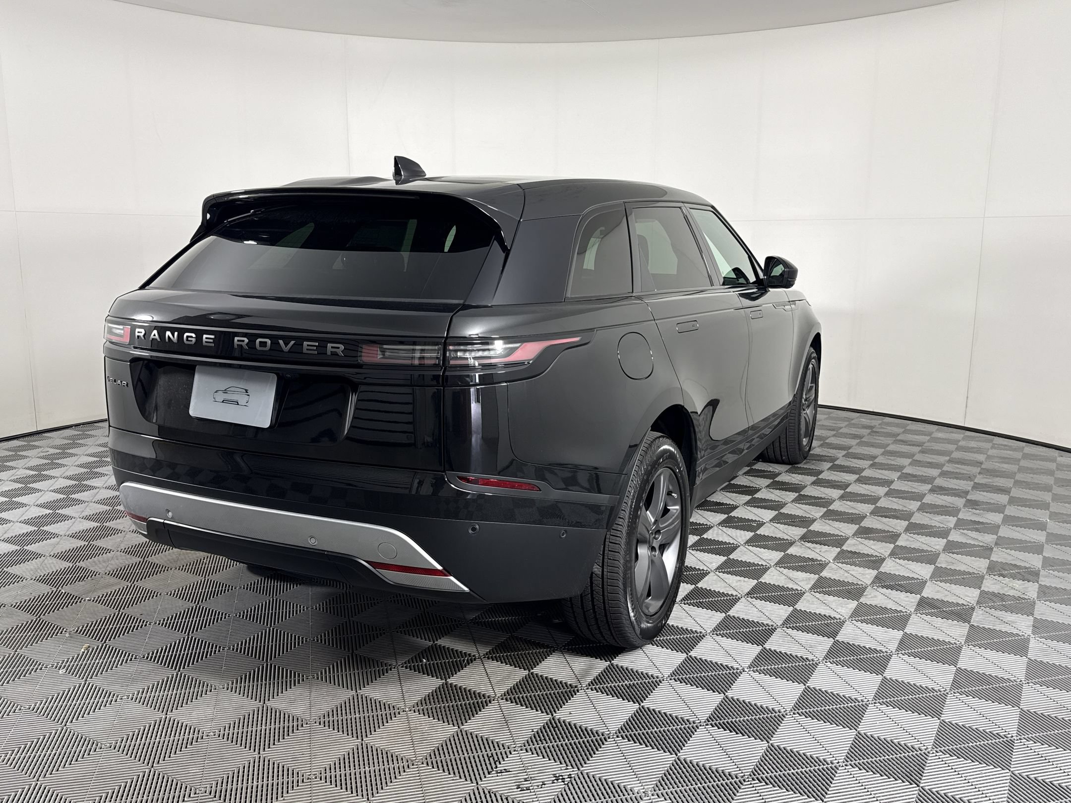 New 2026 Land Rover Range Rover Velar S AWD/4WD image 8