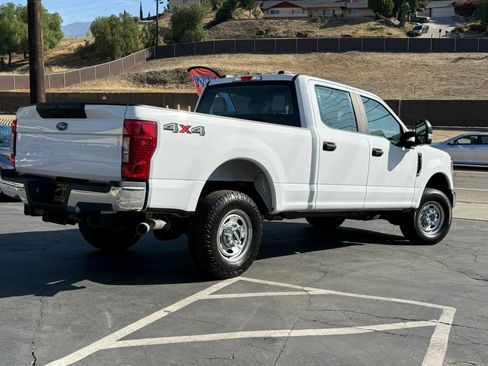 Used 2022 Ford F250 XL w/ Power Equipment Group AWD/4WD image 4