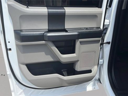 Used 2019 Ford F150 XL w/ Equipment Group 101A Mid AWD/4WD image 14