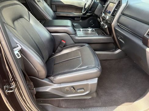 Used 2021 Ford Expedition Max Limited AWD/4WD image 12