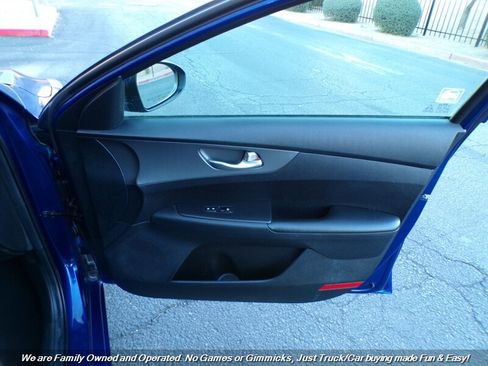 Used 2019 Kia Forte LXS image 29