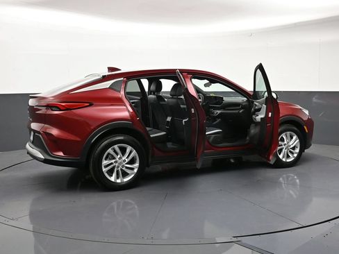 Certified 2024 Buick Envista Preferred w/ Advanced Safety Package FWD image 32