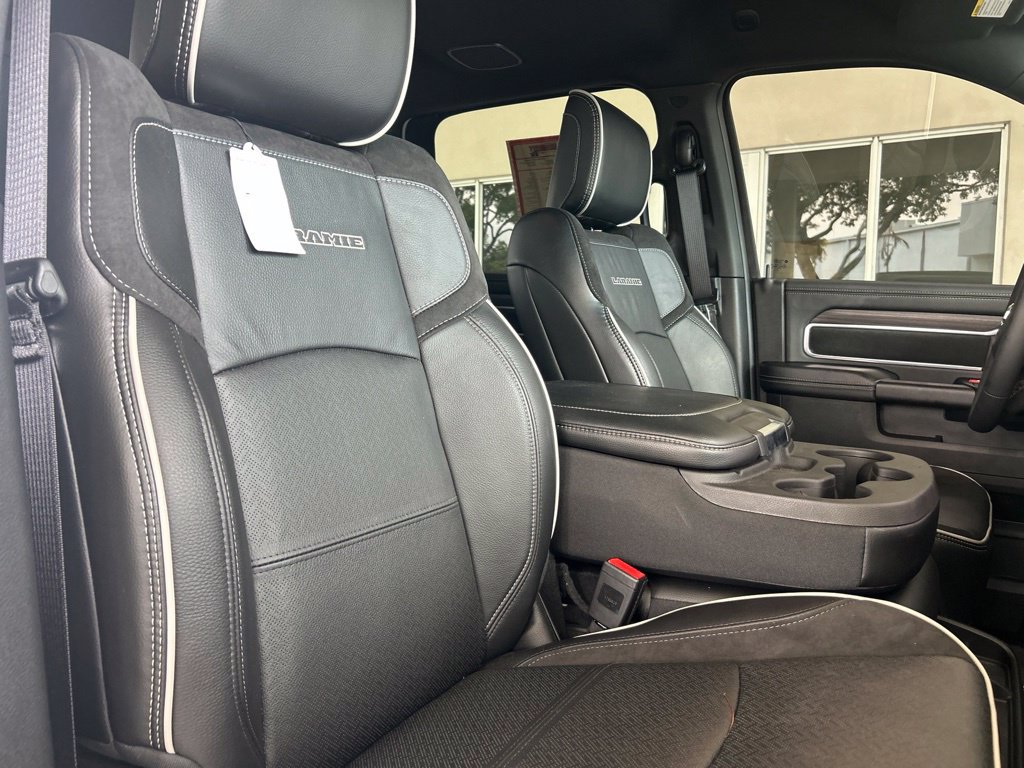 Used 2026 RAM 2500 Laramie AWD/4WD image 28