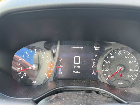 Used 2026 Jeep Compass Limited AWD/4WD image 9