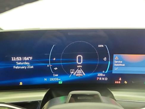 Used 2024 Cadillac Lyriq Sport image 40
