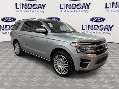 Certified 2024 Ford Expedition Limited image 1