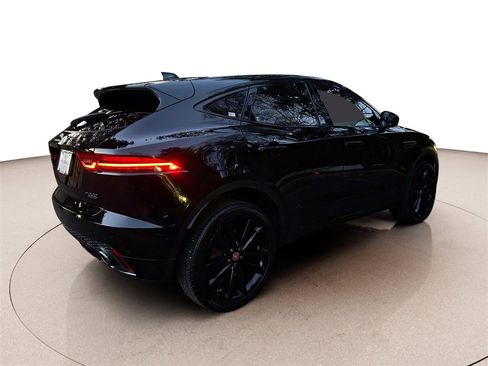 Used 2020 Jaguar E-PACE R-Dynamic S image 3