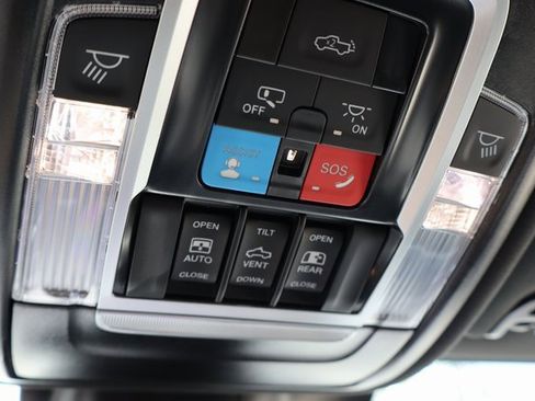 New 2025 RAM 2500 Laramie image 31