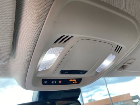 Used 2023 Buick Envision Preferred image 40