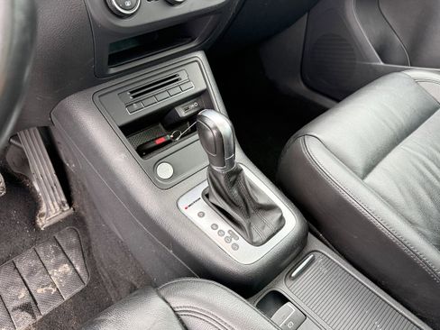 Used 2017 Volkswagen Tiguan Sport image 18