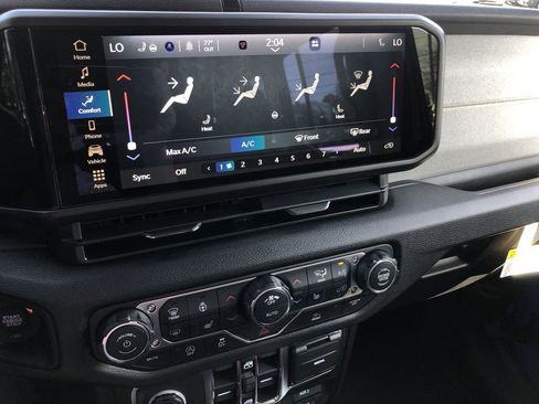 New 2026 Jeep Wrangler Willys AWD/4WD image 29