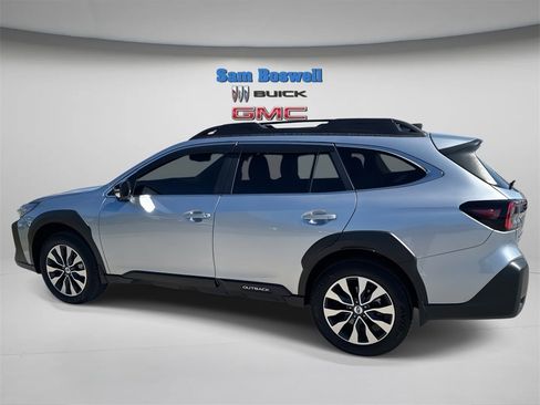 Used 2025 Subaru Outback Limited w/ Popular Package #2 image 7