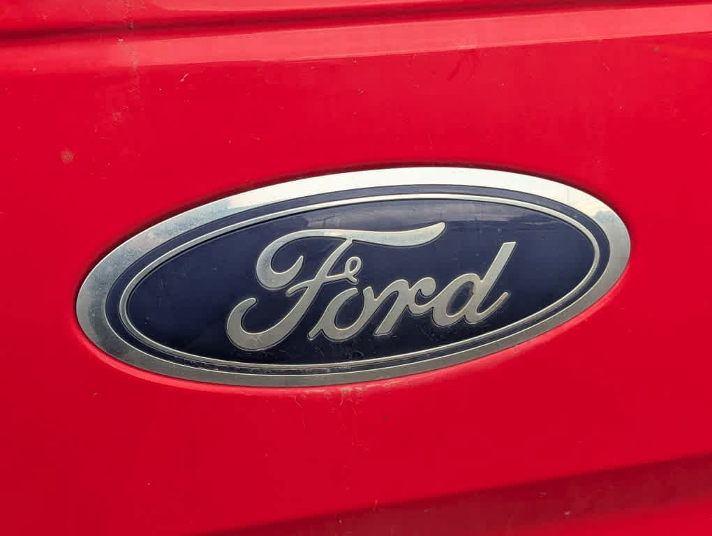 Used 2015 Ford F150 XLT w/ Equipment Group 301A Mid AWD/4WD image 9