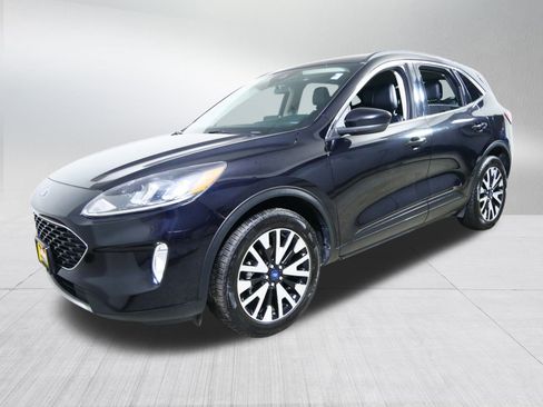 Used 2020 Ford Escape SEL image 3