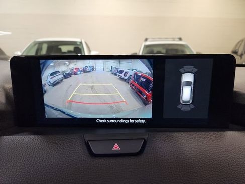 Certified 2025 MAZDA CX-70 Plug-In Hybrid w/ Premium Pkg image 15