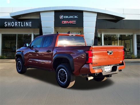 Used 2025 Toyota Tacoma TRD Off-Road image 5