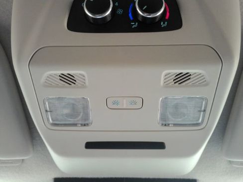 Used 2023 Ford Transit 350 XLT image 41