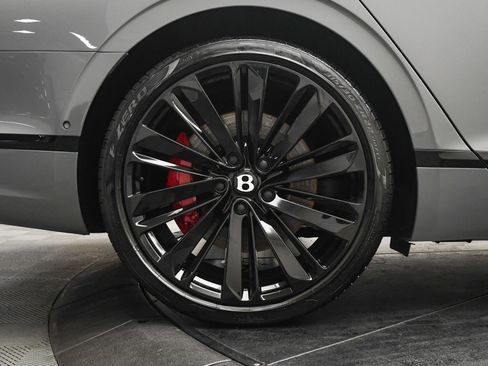 Certified 2023 Bentley Flying Spur W12 image 33