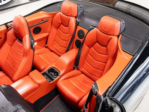 Used 2018 Maserati GranTurismo Sport image 11