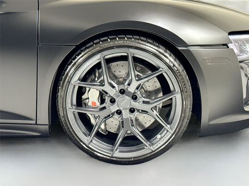 Used 2017 Audi R8 V10 plus image 37