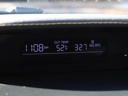 Certified 2021 Subaru Crosstrek 2.5i Sport w/ Moonroof Package image 12