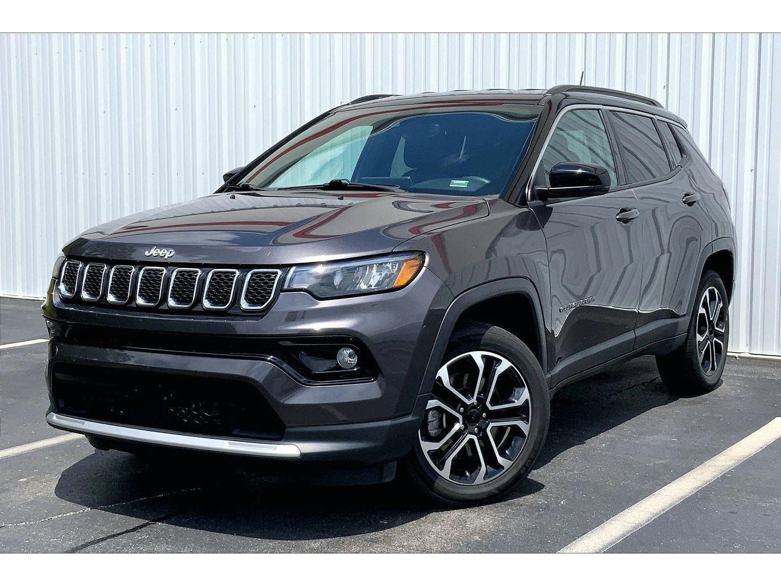 Used 2024 Jeep Compass Limited AWD/4WD image 1