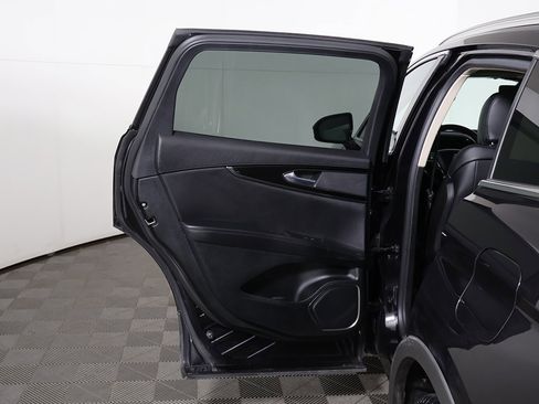 Used 2022 Lincoln Nautilus Reserve image 24