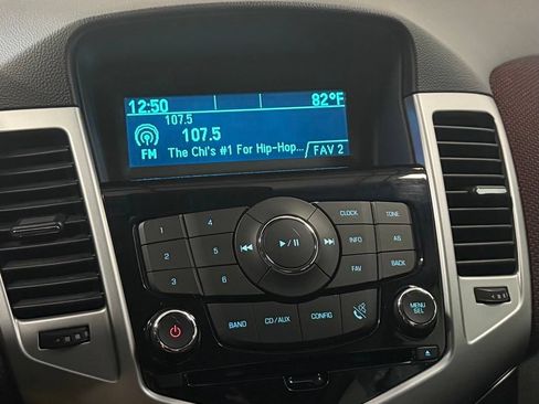 Used 2014 Chevrolet Cruze LT FWD image 18