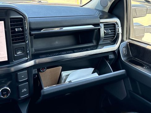 Used 2025 Ford F250 Lariat w/ Lariat Ultimate Package AWD/4WD image 37