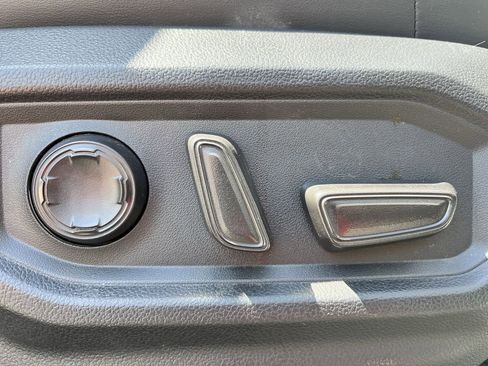 Used 2024 Toyota Sequoia Platinum AWD/4WD image 26