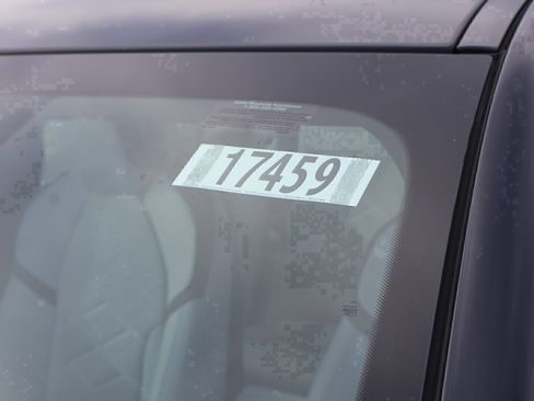 Certified 2024 BMW i5 eDrive40i w/ Executive Package image 28