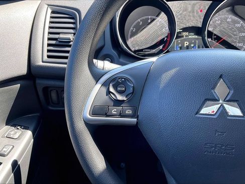 Used 2024 Mitsubishi Outlander Sport ES AWD/4WD image 17