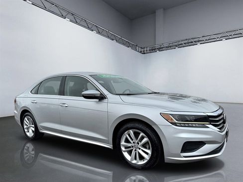 Used 2020 Volkswagen Passat 2.0T SE image 9