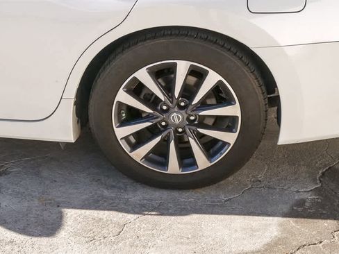 Used 2017 Nissan Altima 2.5 SL image 6