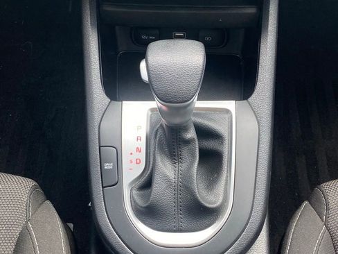 Certified 2024 Kia Forte LXS FWD image 18