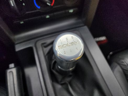 Used 2005 Ford Mustang GT image 14