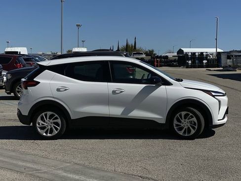 New 2027 Chevrolet Bolt LT w/ Comfort Package FWD image 12