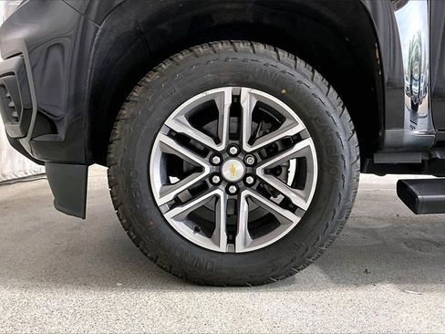 Used 2021 Chevrolet Colorado W/T w/ Custom Special Edition image 6