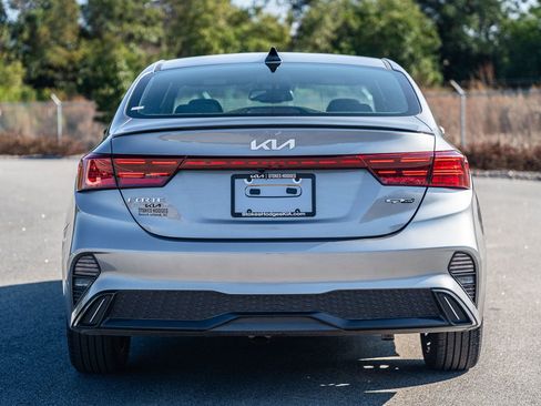 Used 2024 Kia Forte GT-Line image 6