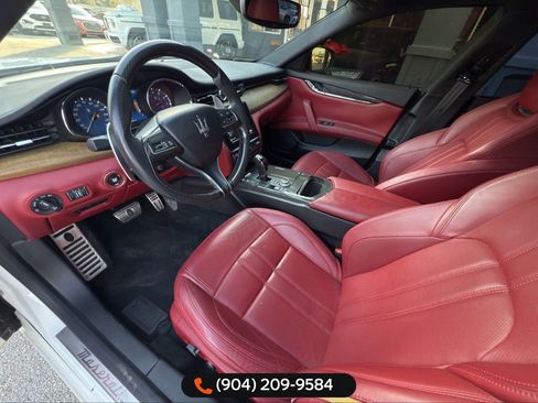 Used 2018 Maserati Quattroporte S GranSport image 18