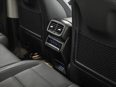 Certified 2026 Mercedes-Benz GLS 450 4MATIC image 19