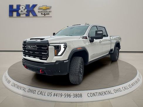 Used 2026 GMC Sierra 2500 AT4X w/ LPO, Black Badging Package AWD/4WD image 3