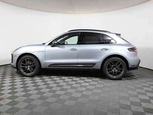 Used 2026 Porsche Macan AWD/4WD image 2