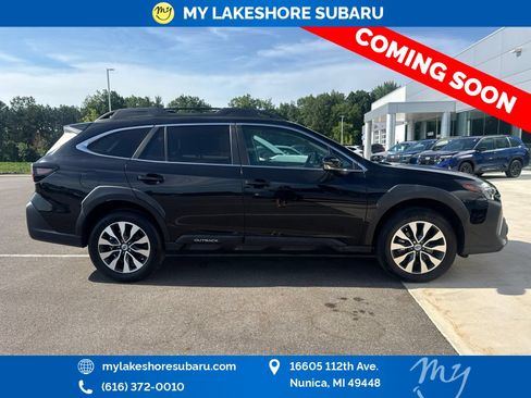 Used 2024 Subaru Outback Limited AWD/4WD image 9