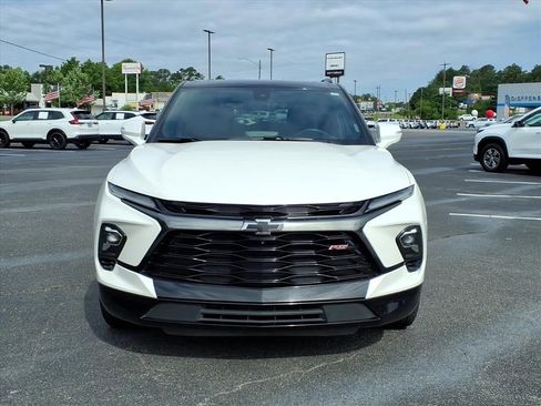 Used 2023 Chevrolet Blazer RS w/ Driver Confidence II Package FWD image 2