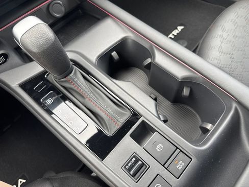 New 2026 Nissan Sentra SR w/ SR Premium Package FWD image 22