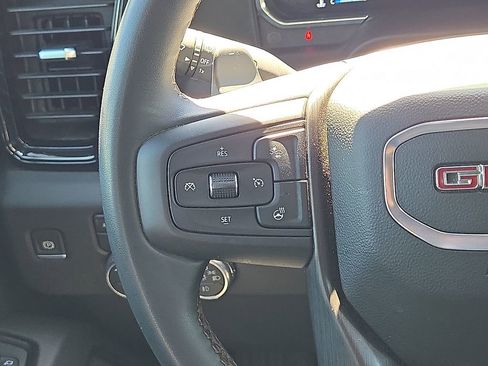 Used 2024 GMC Sierra 1500 AT4 w/ Technology Package AWD/4WD image 19